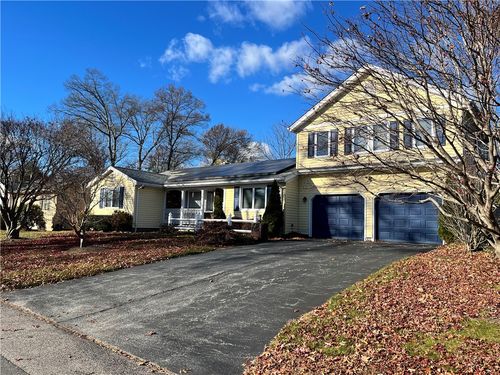 30 Colony Dr, Johnston, RI, 02919-2337 | Card Image