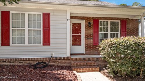 54 N Sussex Dr, Smithfield, NC, 27577-4723 | Card Image