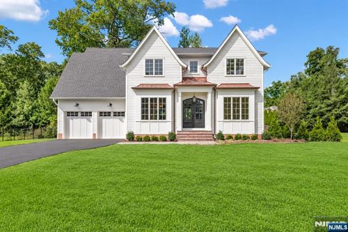 331 Martom Rd, Wyckoff, NJ, 07481-2405 | Card Image