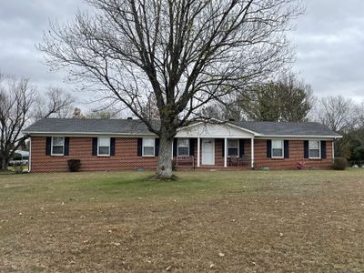 3912 Smithville Hwy, House other with 3 bedrooms, 2 bathrooms and 2 parking in Mc Minnville TN | Image 1