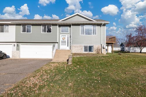 716 Main St W, Isanti, MN, 55040-7425 | Card Image