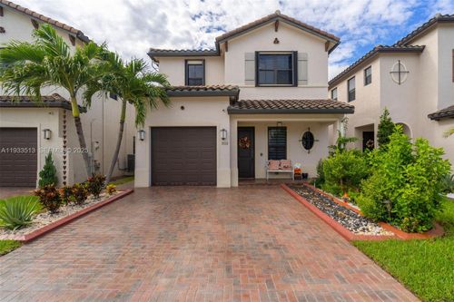 3332 W 95th Ter, Hialeah, FL, 33018-2037 | Card Image
