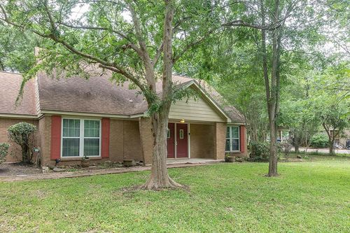 334 Pinehurst Dr, Sour Lake, TX, 77659-9249 | Card Image