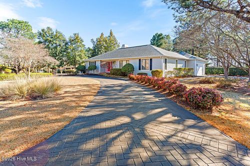 1360 Burning Tree Rd, Pinehurst, NC, 28374-9277 | Card Image