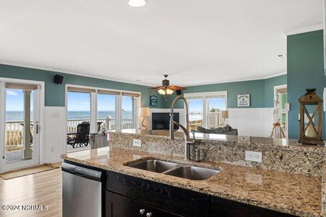 951 Fort Fisher Blvd S, House other with 3 bedrooms, 2 bathrooms and 1 parking in Kure Beach NC | Image 22