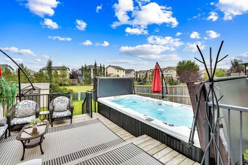 {{alt}} | Card Image