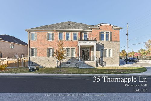 35 Thornapple Lane, Richmond Hill, ON, L4E1E7 | Card Image