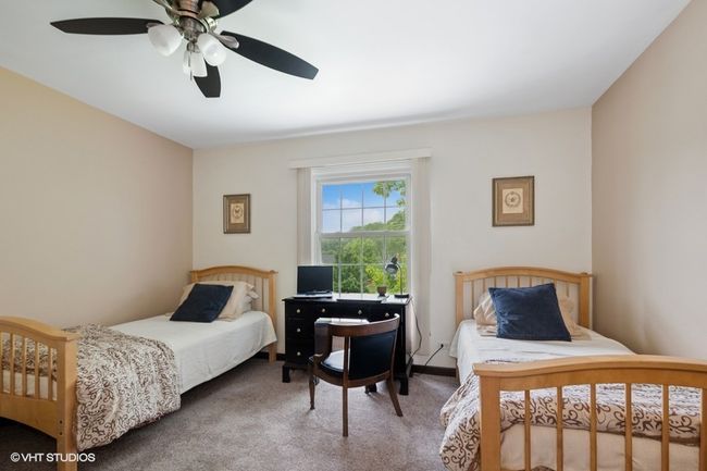 APT-217B - 128 Carriage Way Dr, Condo with 3 bedrooms, 2 bathrooms and 2 parking in Burr Ridge IL | Image 9