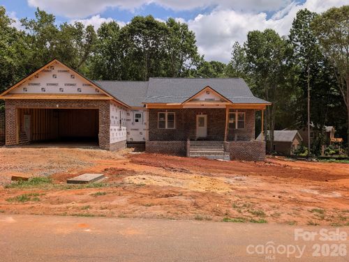 1895 Knolls Dr, Newton, NC, 28658-9382 | Card Image