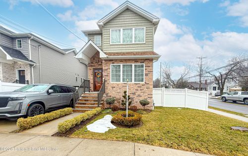 98 Sinclair Ave, Staten Island, NY, 10312-3041 | Card Image