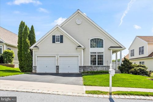 1805 Risser Ln, LANCASTER, PA, 17601-4649 | Card Image