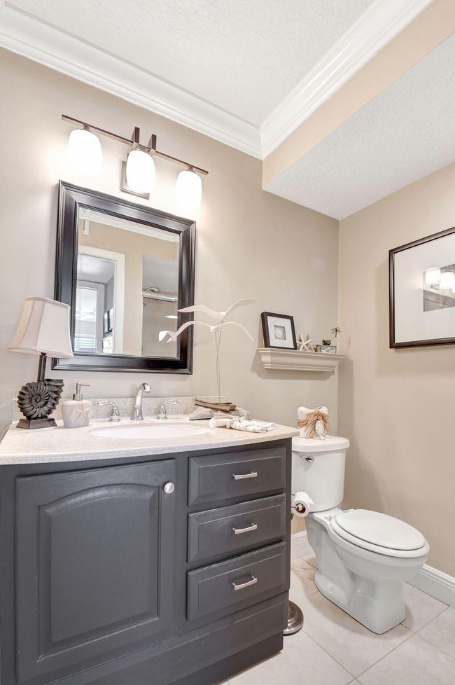 595 Normandy M, Condo with 2 bedrooms, 2 bathrooms and null parking in Delray Beach FL | Image 7