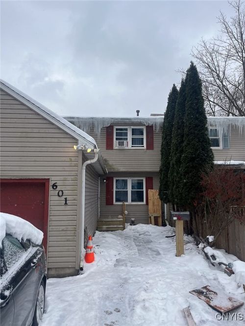 601 Grand Ave, Syracuse, NY, 13204-2714 | Card Image