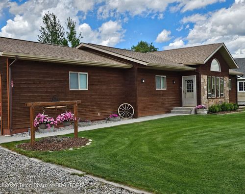 158 Holly Dr, Star Valley Ranch, WY, 83127-5262 | Card Image