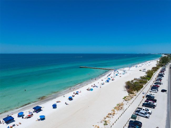 14 - 901 Gulf Dr S, Condo with 2 bedrooms, 2 bathrooms and null parking in Bradenton Beach FL | Image 50