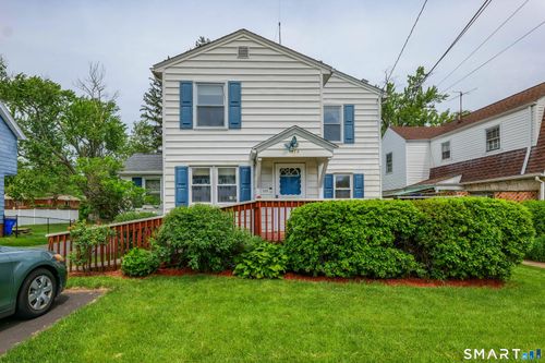 172 Nott St, Wethersfield, CT, 06109-1720 | Card Image