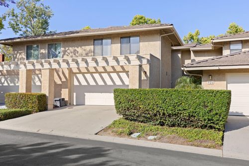 924 Sandberg Ln, Ventura, CA, 93003 | Card Image
