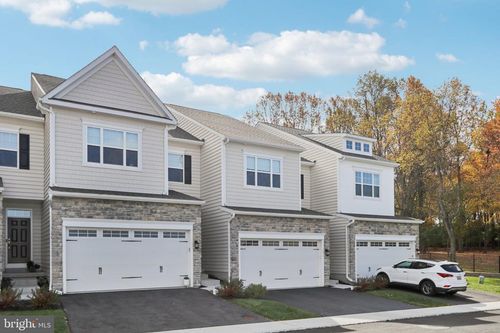 52 Juliet Ln, WEST CHESTER, PA, 19382-6617 | Card Image