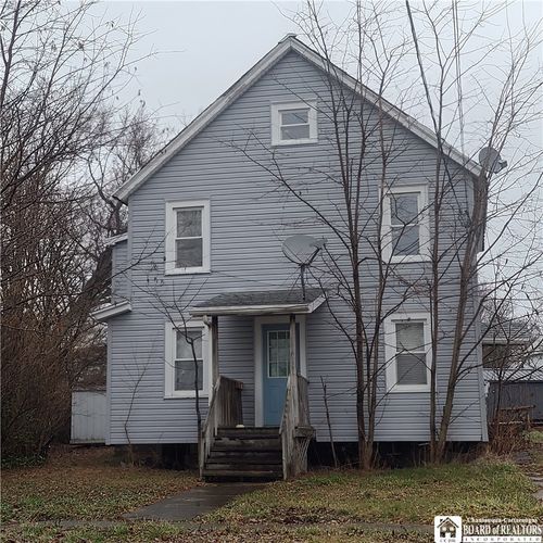 21 Elm St, Silver Creek, NY, 14136-1211 | Card Image