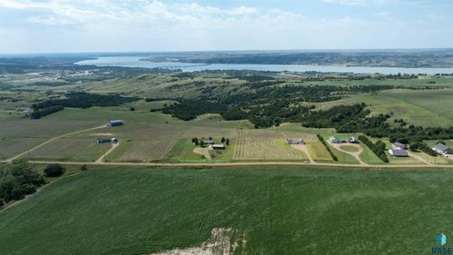 24565 345th Ave, Chamberlain, SD, 57325-6303 | Card Image