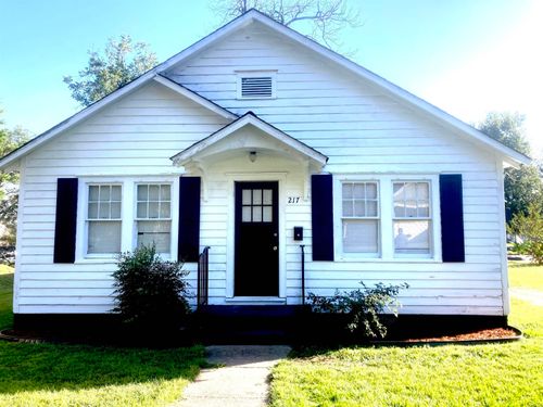 217 W 3rd St, Rector, AR, 72461-1307 | Card Image