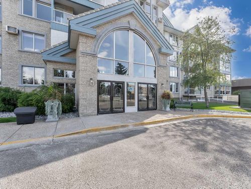 220-1535 Southview Dr Se, Medicine Hat, AB, T1B4H8 | Card Image