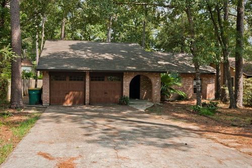 2107 W Lacey Oak Cir, The Woodlands, TX, 77380-3826 | Card Image