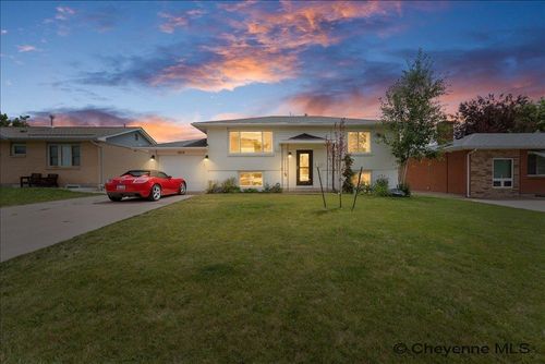 1513 Monroe Ave, Cheyenne, WY, 82001-6451 | Card Image