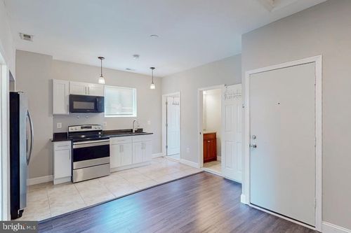 66-2206 N Charles St, BALTIMORE, MD, 21218-5721 | Card Image