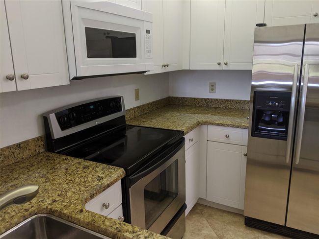 APT-173 - 10730 Nw 14 Th St, Condo with 3 bedrooms, 2 bathrooms and null parking in Plantation FL | Image 11