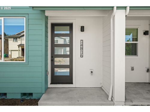 3-14816 Ne Couch St, Portland, OR, 97230-4868 | Card Image