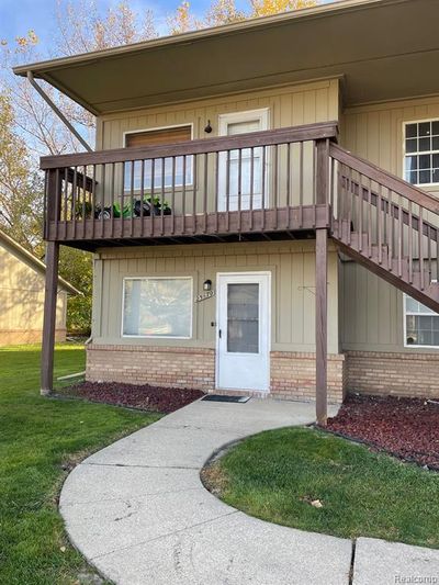 19 - 25670 E Lira Lane W, Condo with 2 bedrooms, 1 bathrooms and null parking in Warren MI | Image 1