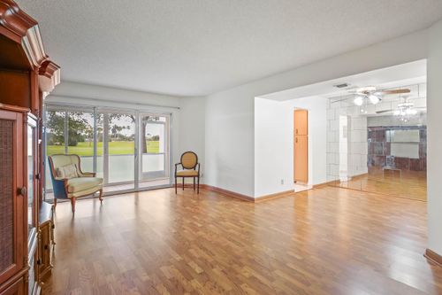 112-3951 Via Poinciana, Lake Worth, FL, 33467-2968 | Card Image