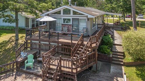 7768 1/2 Jose Lake Dr, South Branch, MI, 48761-9602 | Card Image