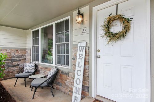 22 Rotunda Cir, Asheville, NC, 28806-0005 | Card Image