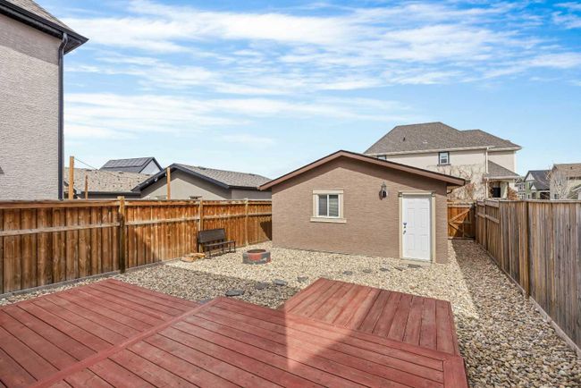 208 Mahogany Grove Se, Home with 3 bedrooms, 2 bathrooms and 2 parking in Calgary AB | Image 36