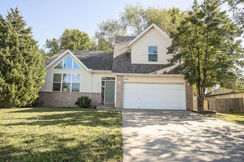 5646 S Jefferson Ave, Springfield, MO, 65810-1755 | Card Image