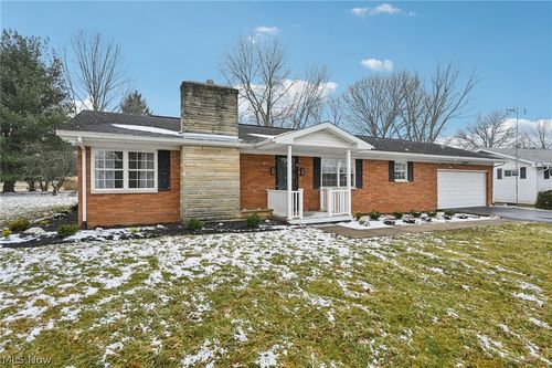 1050 Lake View Dr, Zanesville, OH, 43701-1116 | Card Image