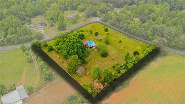 9020 Deer Hill Rd, House other with 4 bedrooms, 3 bathrooms and null parking in Belews Creek NC | Image 38