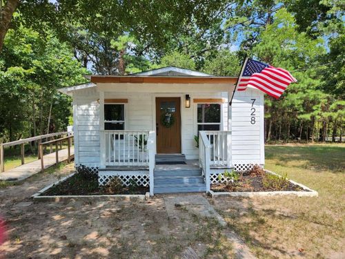 728 Hudson Road, Conroe, TX, 77304 | Card Image
