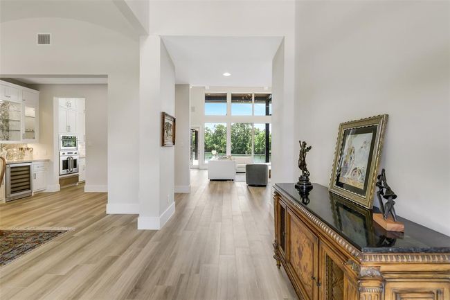 18 Smith Loop N, House other with 4 bedrooms, 5 bathrooms and 2 parking in Cleveland TX | Image 4