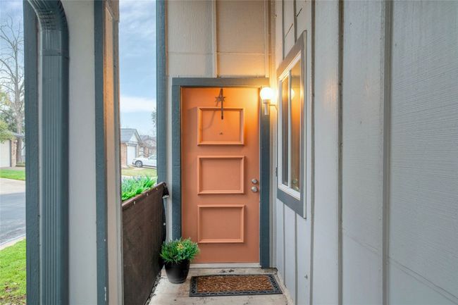 9458 Singing Quail Dr, Condo with 2 bedrooms, 2 bathrooms and 4 parking in Austin TX | Image 5