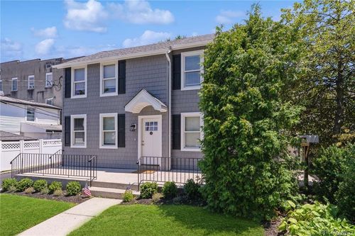 5 Carlton Ave, Port Washington, NY, 11050-3128 | Card Image