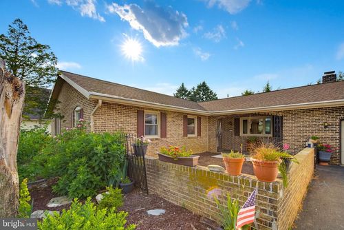 3371 Rothsville Rd, AKRON, PA, 17501-1175 | Card Image