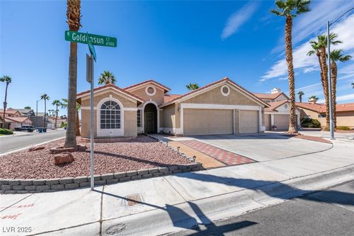 6577 Goldensun Ct, Las Vegas, NV, 89108-4400 | Card Image