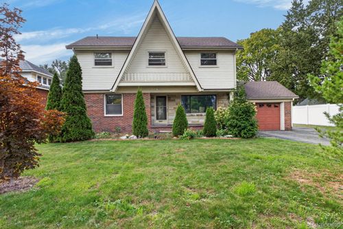 12060 Craig St, Romulus, MI, 48174-1107 | Card Image