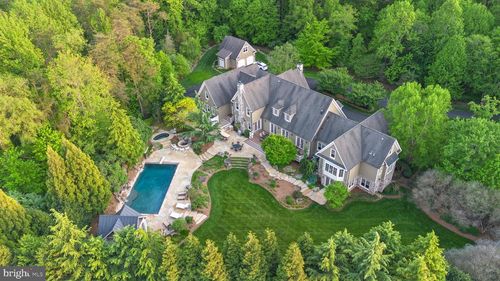 11820 Plantation Dr, GREAT FALLS, VA, 22066-1011 | Card Image