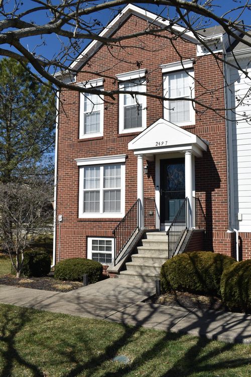 2497 Aristocracy Cir, Lexington, KY, 40509-8570 | Card Image