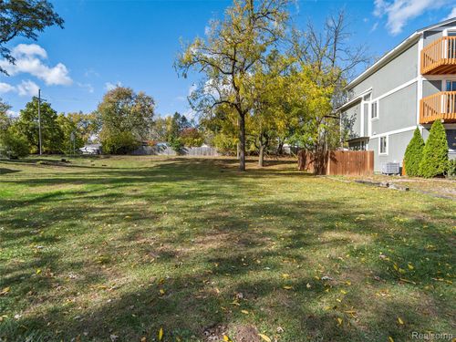 0000 Langtoft St, West Bloomfield, MI, 48324 | Card Image