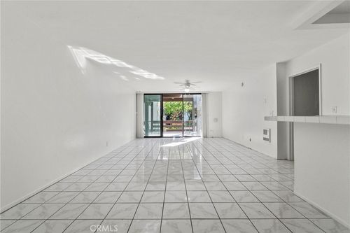 unit-m1081-7740 Redlands St, Playa del Rey, CA, 90293-7427 | Card Image